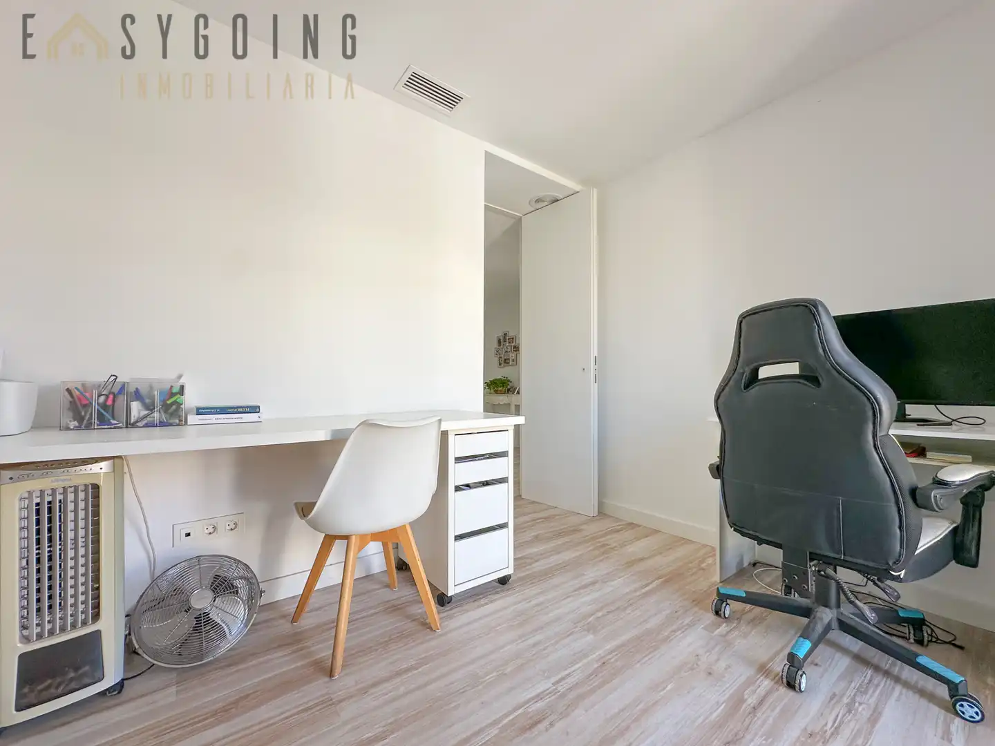 Habitación de Ático en venta en Elche / Elx con Aire acondicionado, Terraza y Amueblado