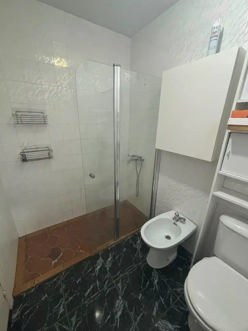 Bany de Pis en venda en Los Palacios y Villafranca amb Aire condicionat, Traster i Balcó