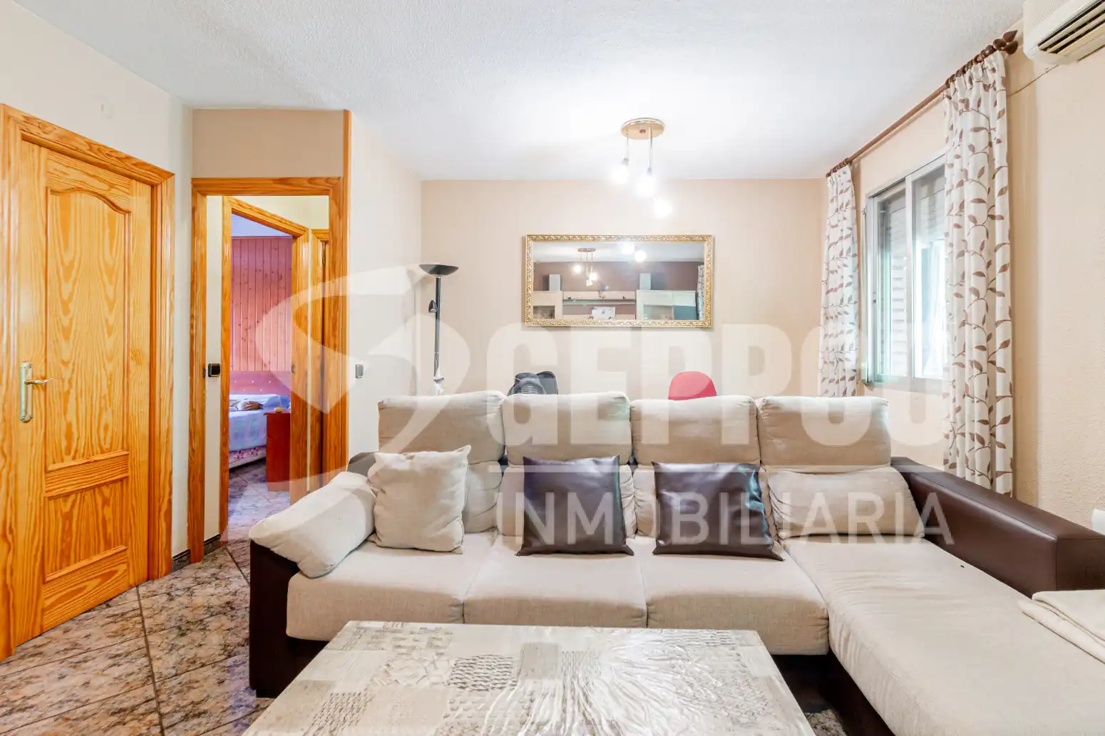 Living room of Flat for sale in Alcalá de Henares  with Air Conditioner, Heating and Terrace