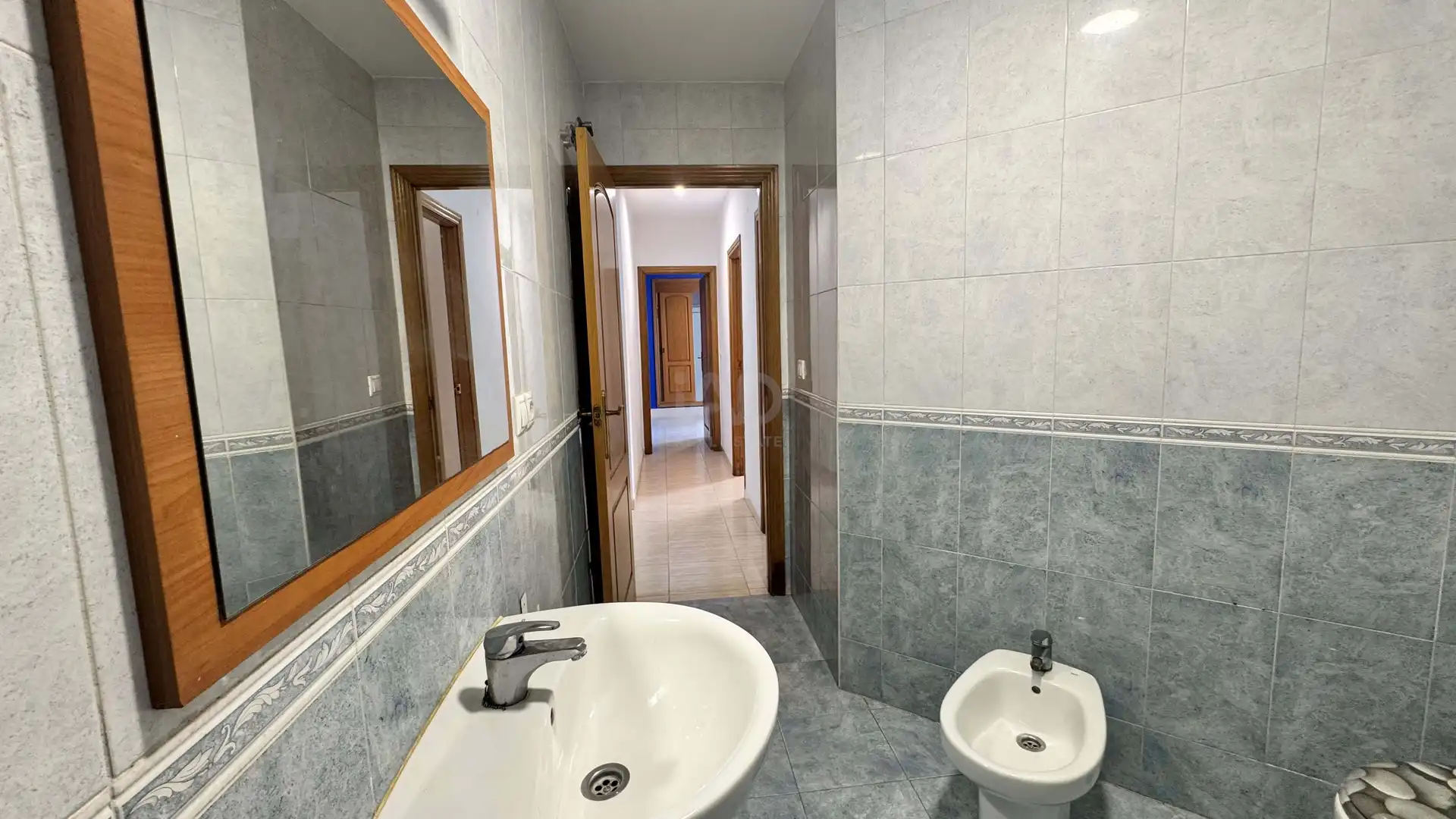 Bany de Pis en venda en Alicante / Alacant amb Terrassa i Piscina
