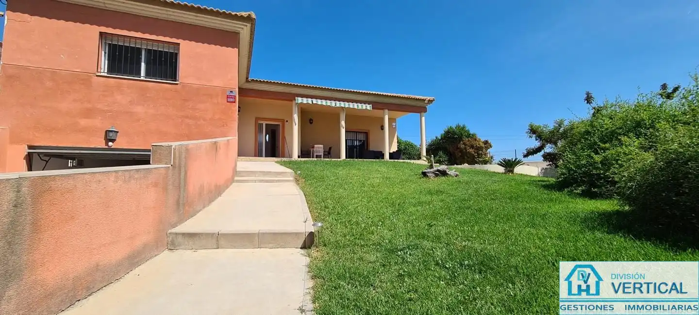 Exterior view of Houses for rent in Riba-roja de Túria  with Air Conditioner, Private garden and Swimming Pool