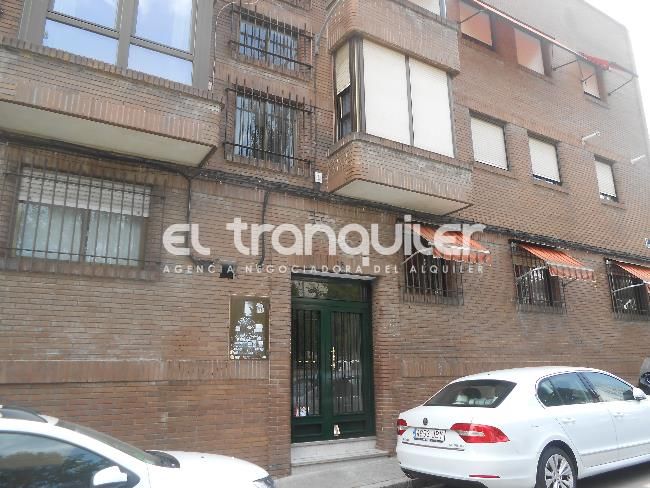 Exterior view of Flat for sale in  Madrid Capital  with Air Conditioner, Parquet flooring and Furnished