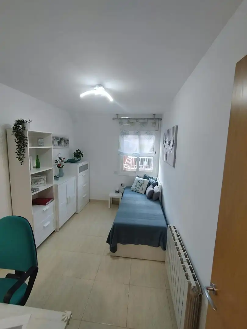 Bedroom of Flat for rent in Badalona  with Air Conditioner, Heating and Furnished