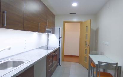 Kitchen of Flat for sale in Onil  with Heating