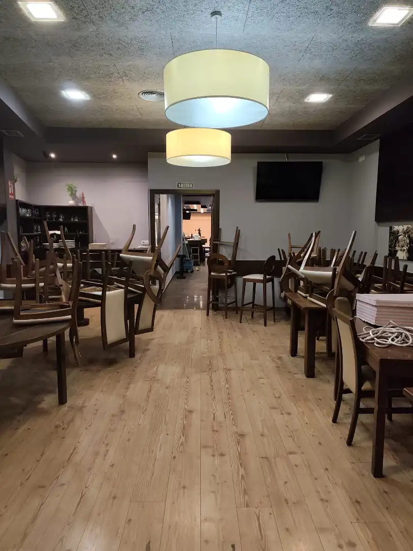 Commercial properties for transfer in Carballo  with Terrace and Furnished