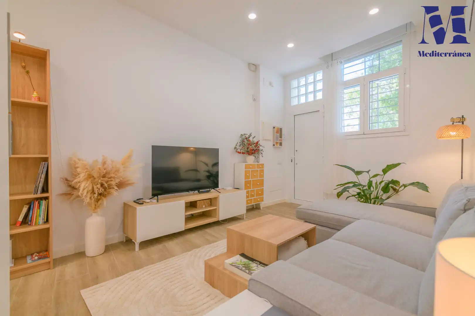 Sala d'estar de Planta baixa en venda en Vilanova i la Geltrú amb Aire condicionat, Calefacció i Parquet