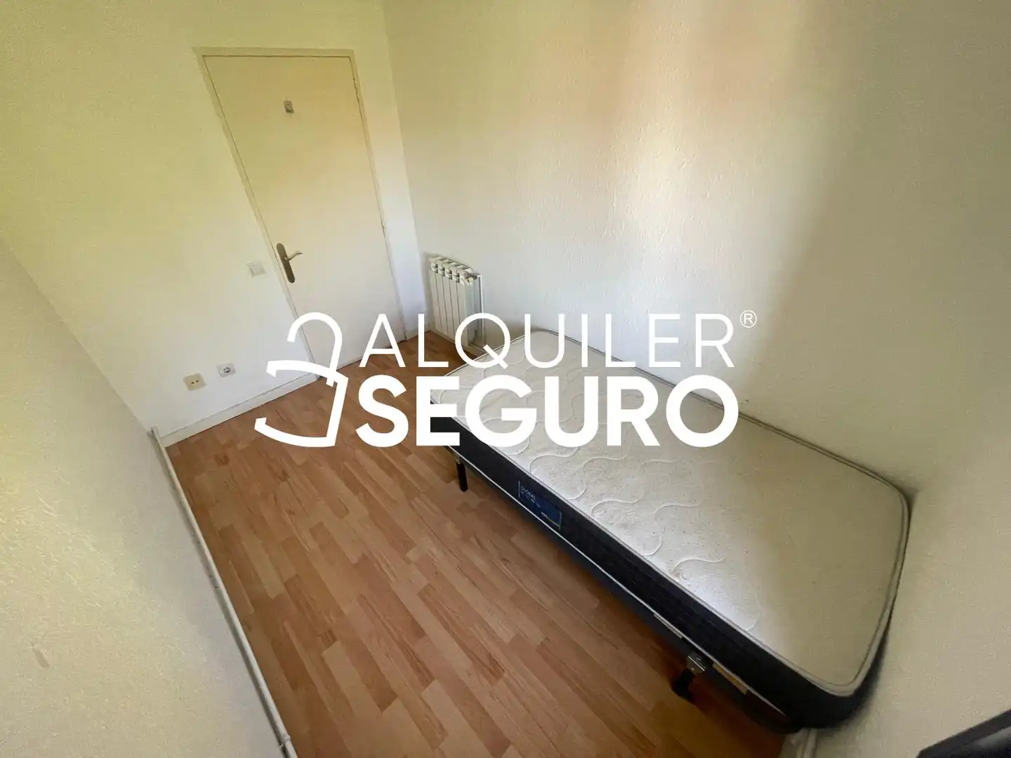 Bedroom of Flat for rent in Madrid  with Air Conditioner, Heating and Terrace