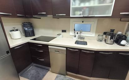 Kitchen of Flat for sale in Badalona