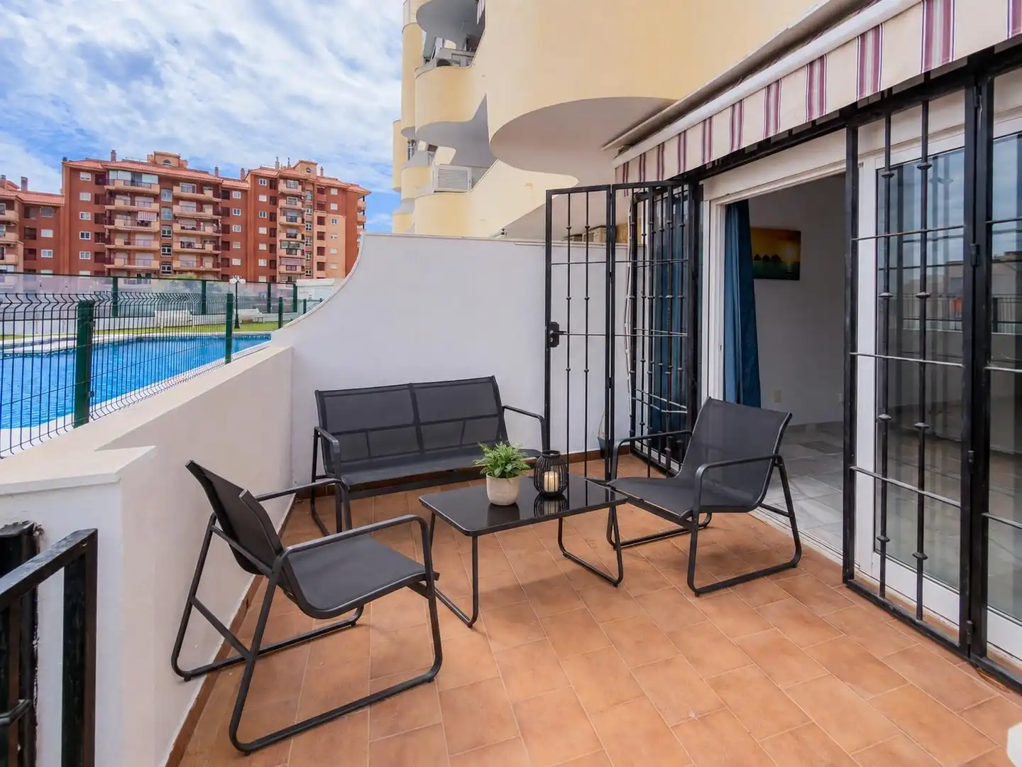 Vivienda con terraza en venta en Calle YUCAS LAS