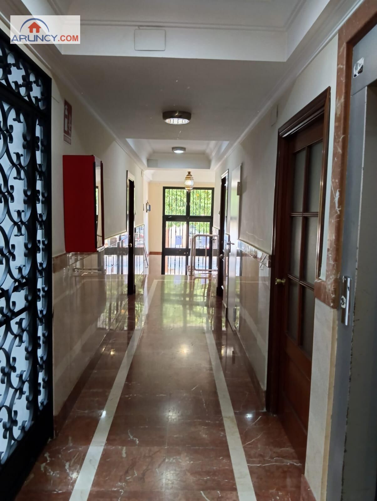 Flat for sale in  Sevilla Capital  with Balcony