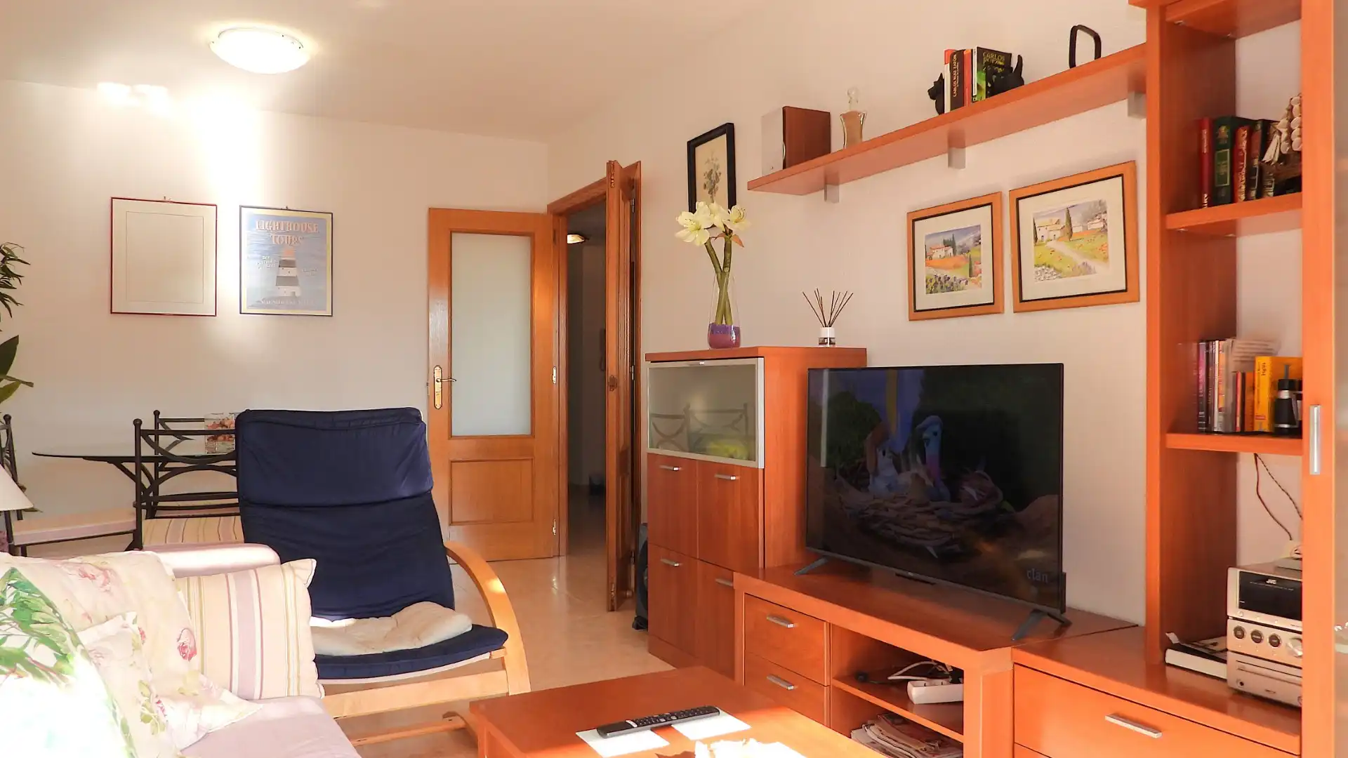 Sala de estar de Apartamento en venta en La Manga del Mar Menor con Calefacción, Terraza y Amueblado