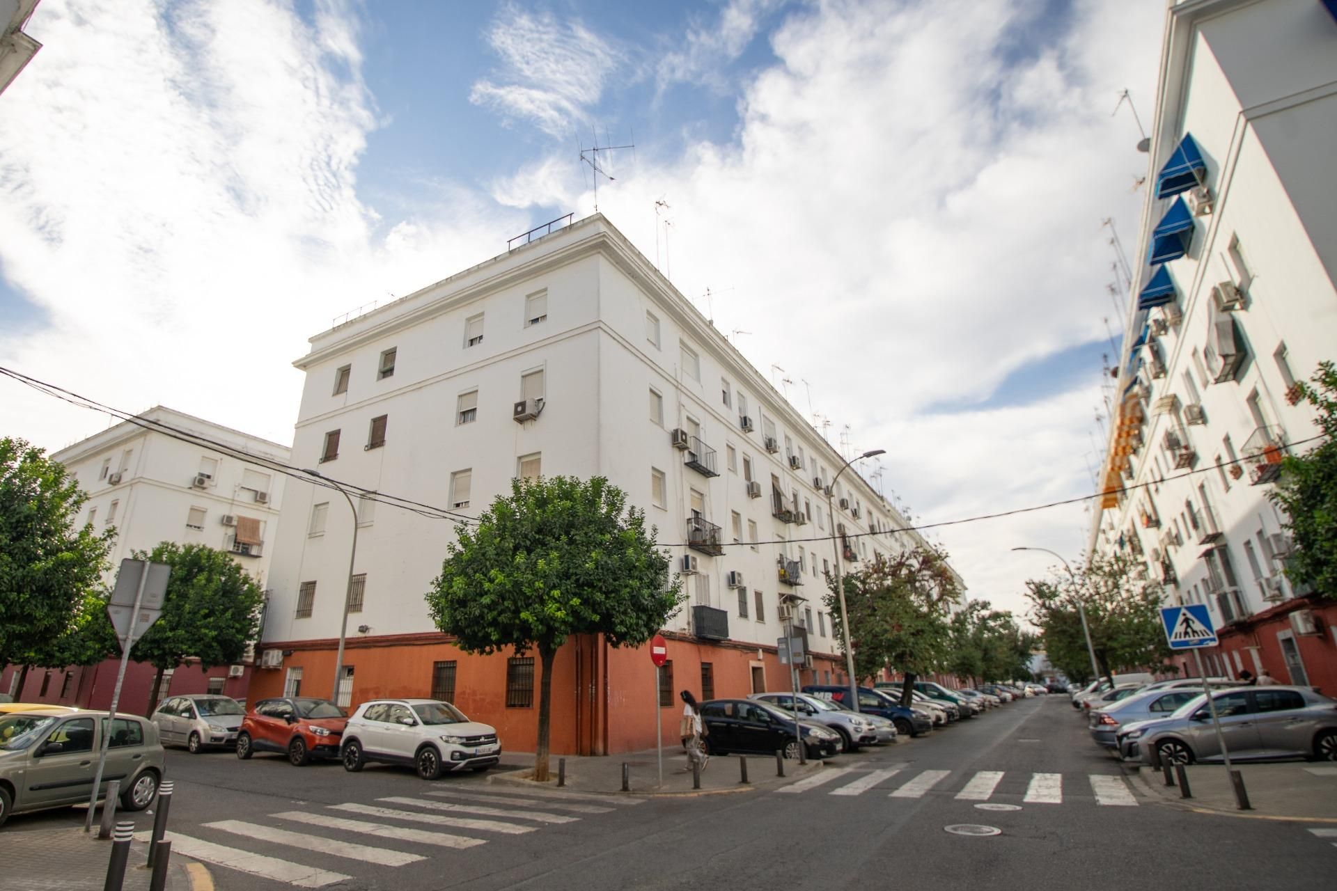Vista exterior de Pis en venda en  Sevilla Capital