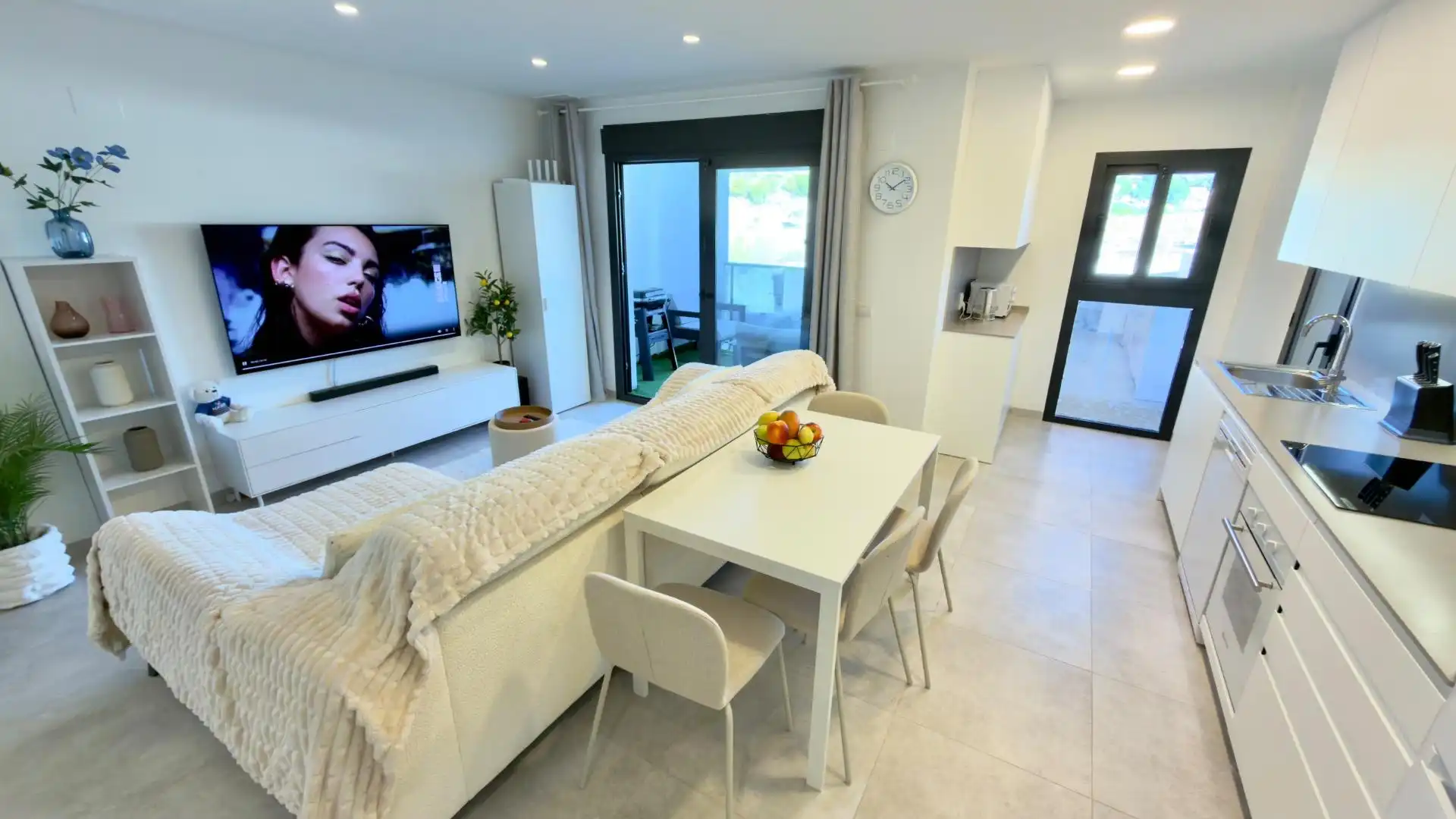 Sala d'estar de Apartament en venda en Finestrat amb Aire condicionat, Calefacció i Jardí privat