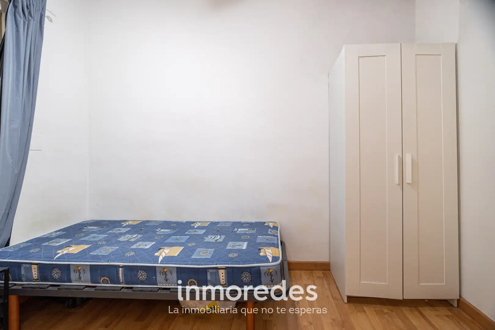 Habitación de Piso en venta en Barcelona con Amueblado