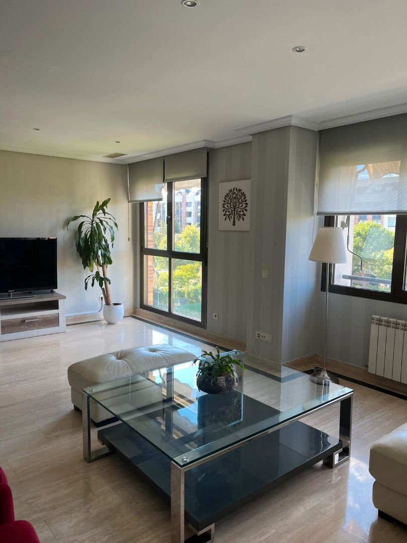 Living room of Attic for sale in Majadahonda  with Air Conditioner, Heating and Terrace