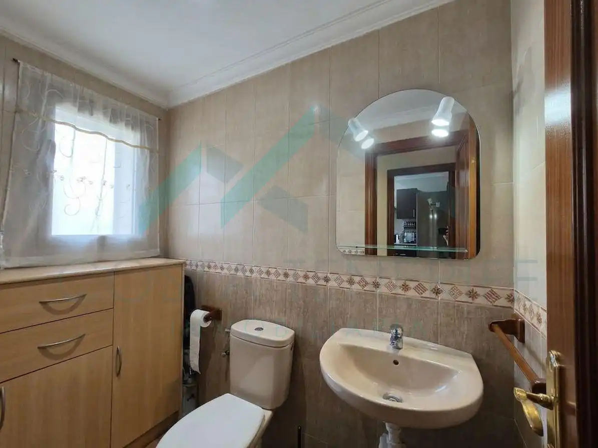 Casa amb piscina en venda a Calle Zaragoza, imagen 8
