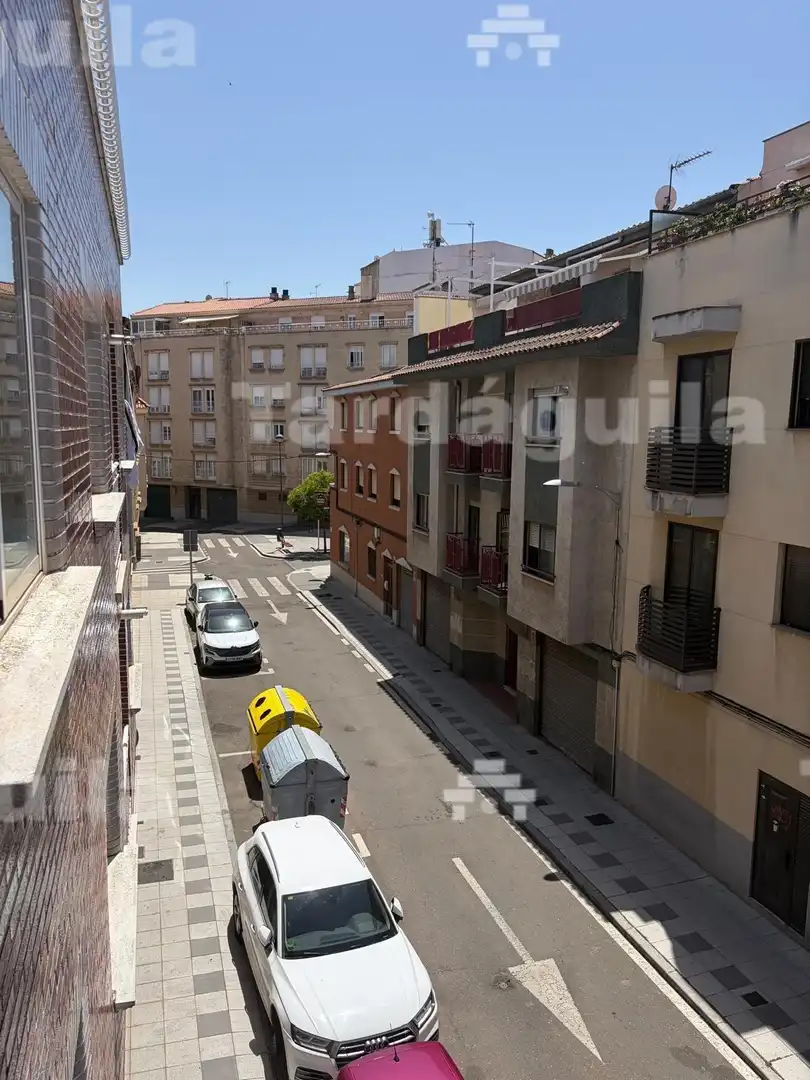 Vista exterior de Pis en venda en Salamanca amb Calefacció i Balcó