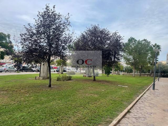 Local comercial en Venta en Vistalegre