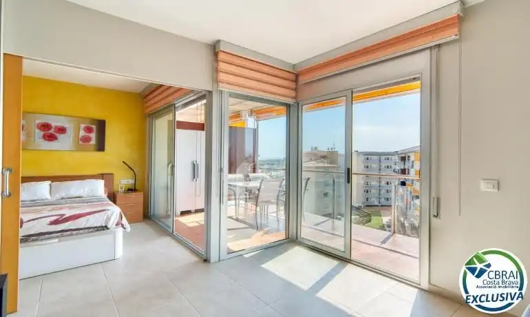 Balcony of Apartments for sale in Roses  with Air Conditioner and Furnished