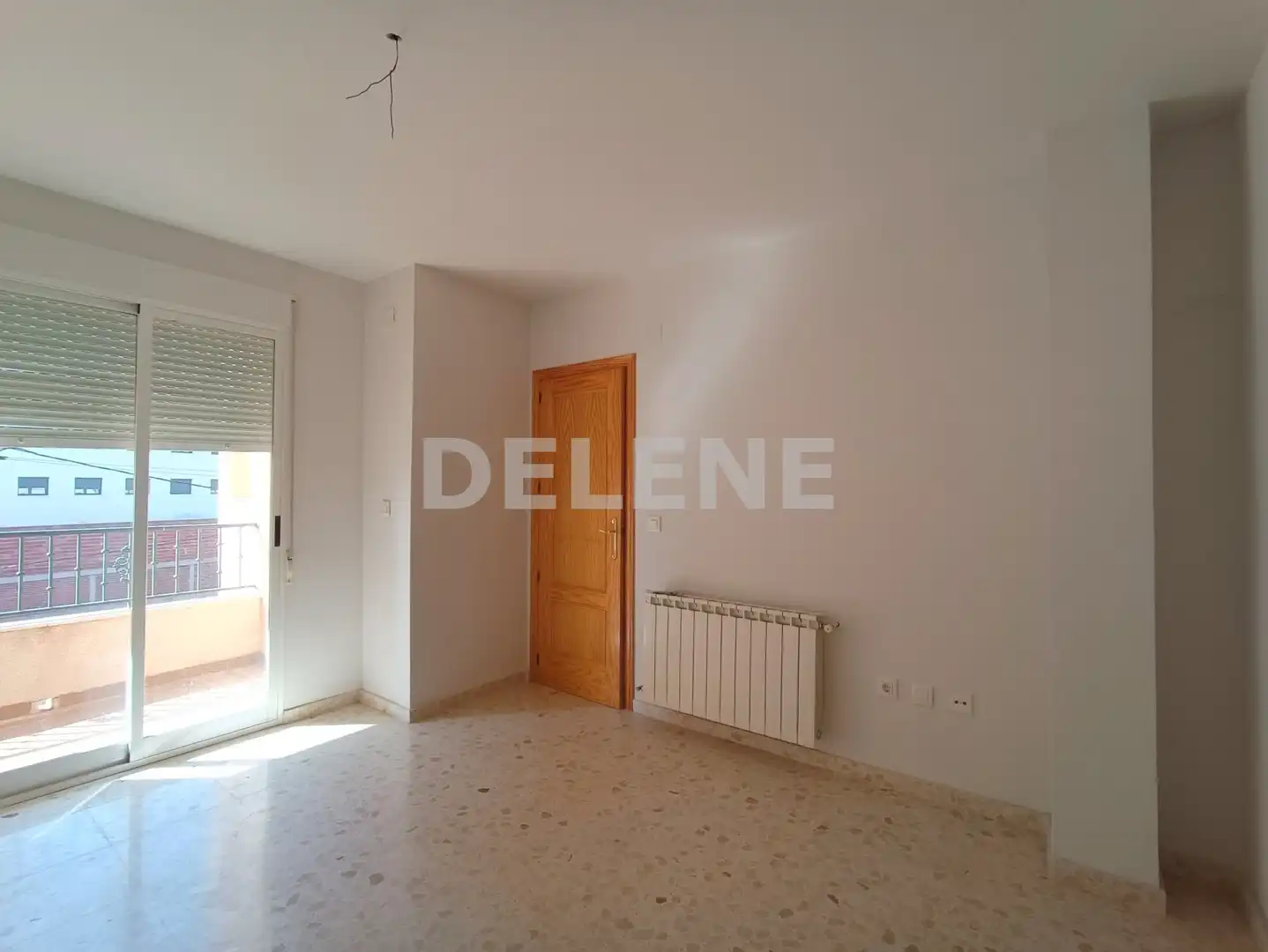 Casa adosada en venta en Hellín