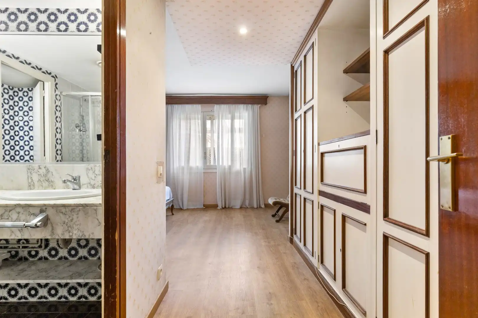 Habitación de Piso en venta en Barcelona con Calefacción, Terraza y Balcón