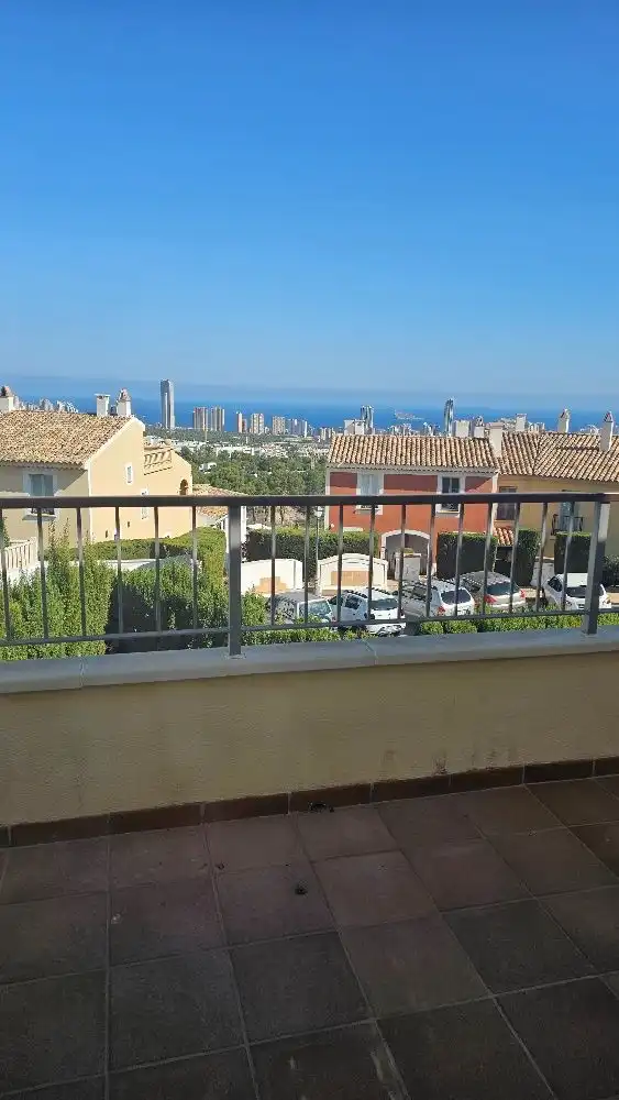 Villa avec piscine à vendre à Golf Bahía