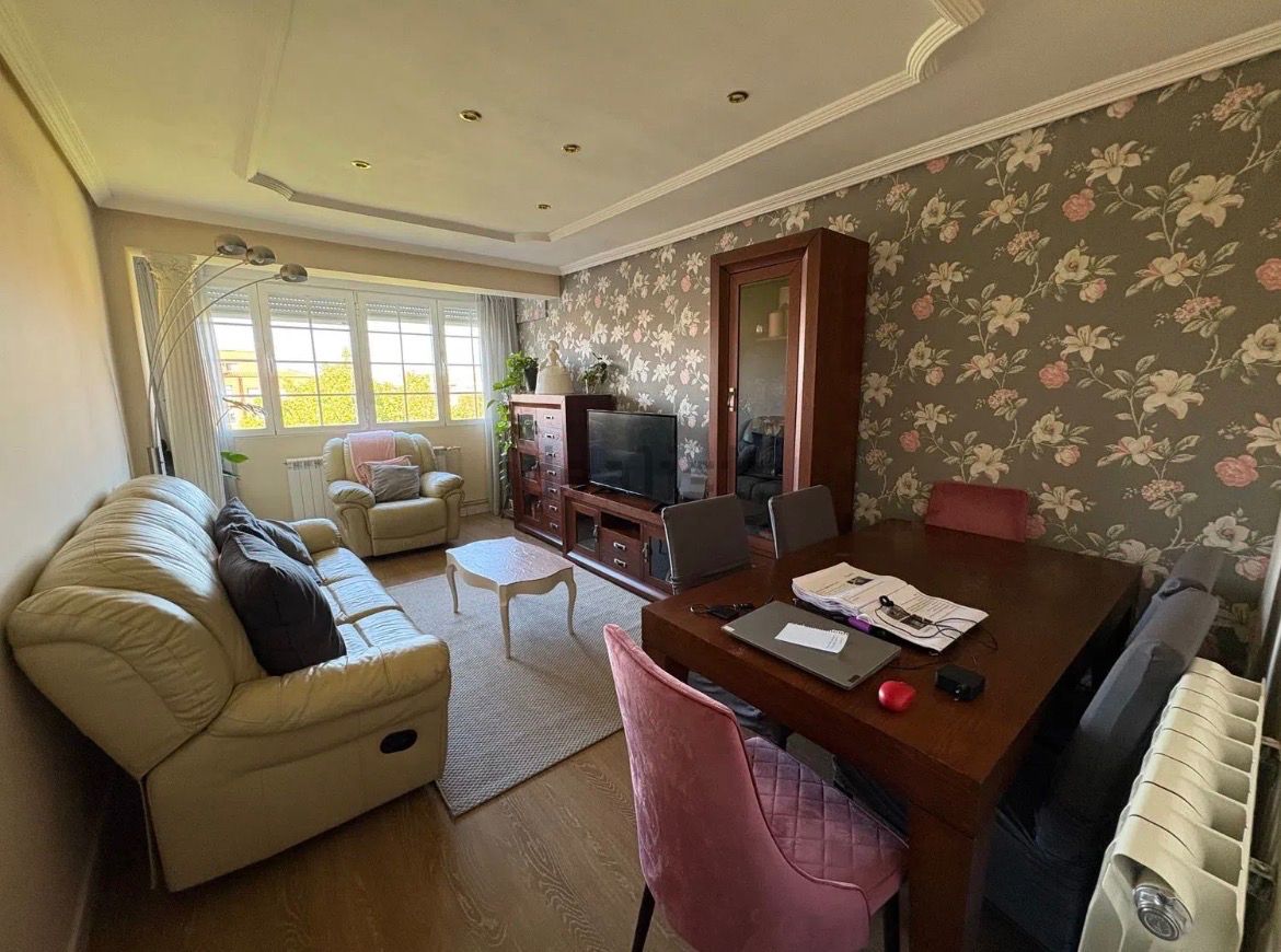 Pis en venda a Calle Fuente el Sol, La Victoria - Puente Jardín