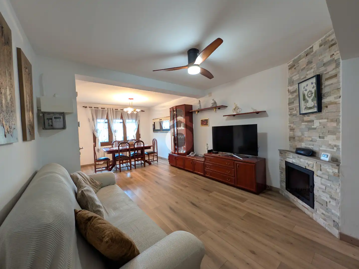 Sala de estar de Casa o chalet en venta en Esparreguera con Aire acondicionado, Calefacción y Parquet