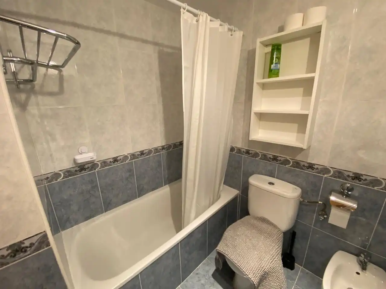 Badezimmer von Wohnungen zur Miete in Villanueva de la Cañada mit Heizung