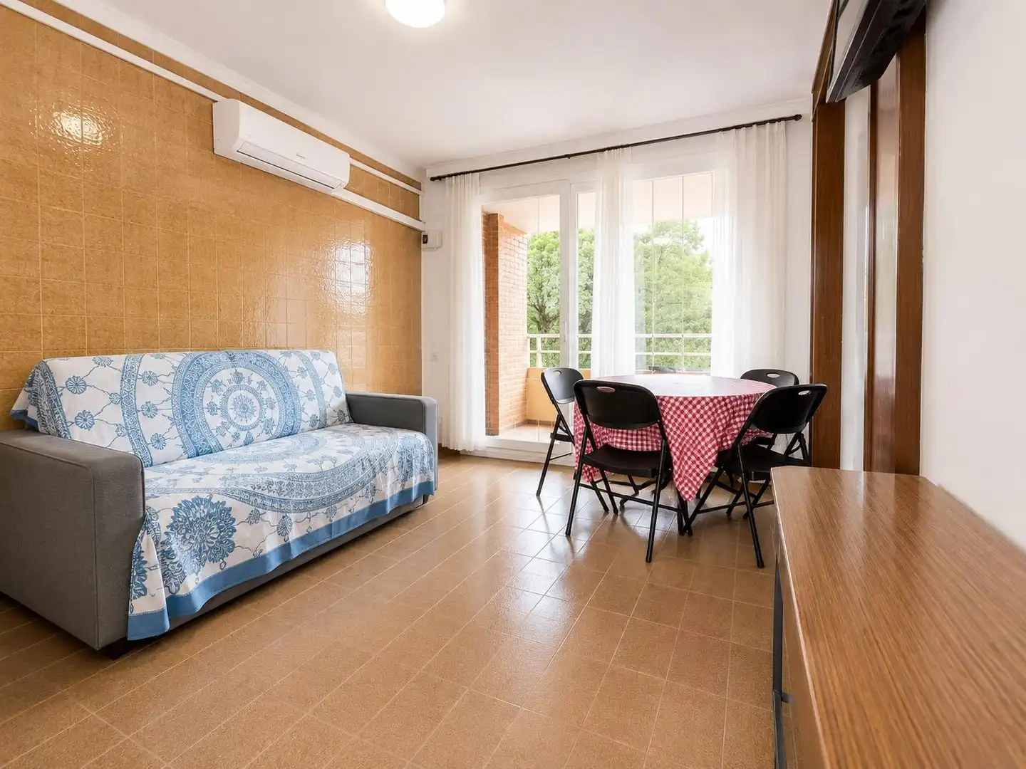 Wohnzimmer von Wohnung zum Verkauf in Salou mit Klimaanlage, Terrasse und Möbliert