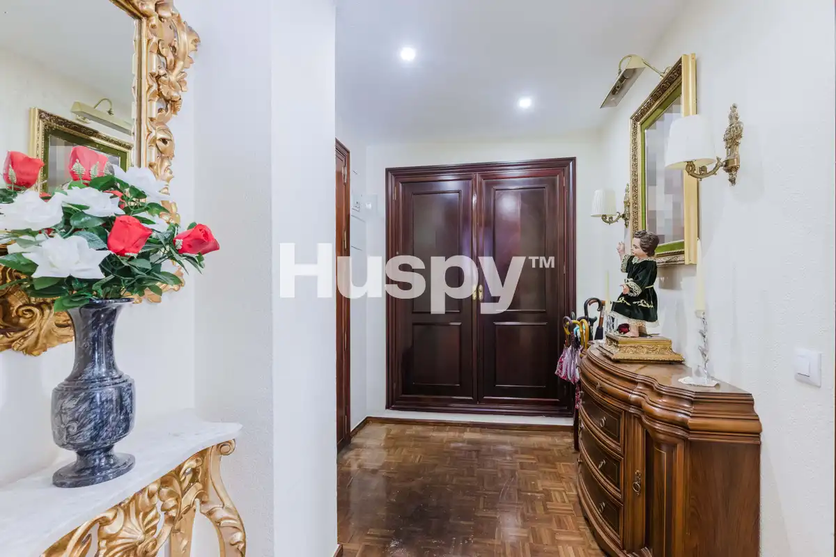 Flat for sale in Sevilla, Sevilla