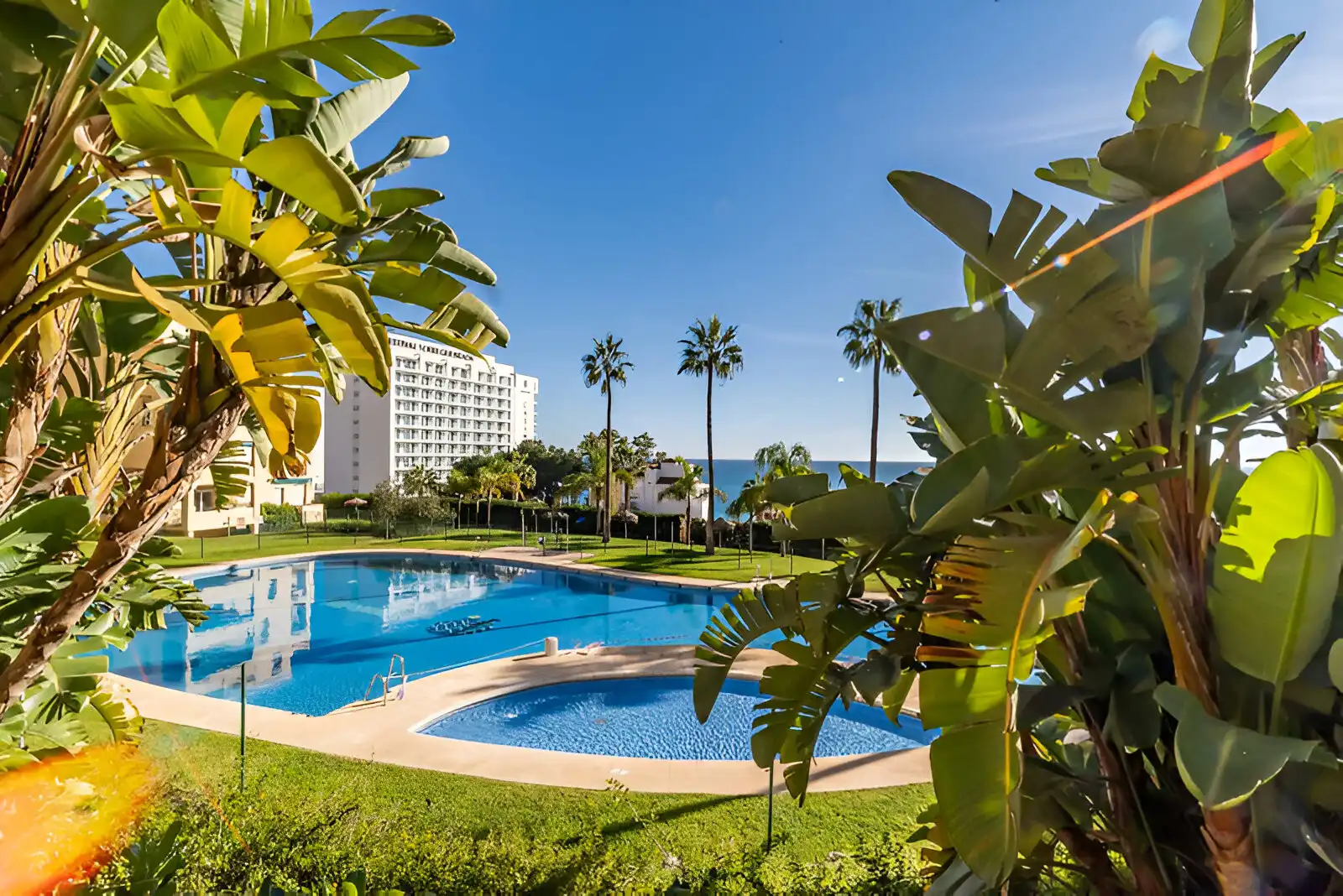 Jardín de Planta baja en venta en Benalmádena con Aire acondicionado, Terraza y Piscina