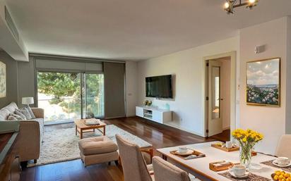 Living room of Flat for sale in Granollers  with Air Conditioner, Heating and Balcony
