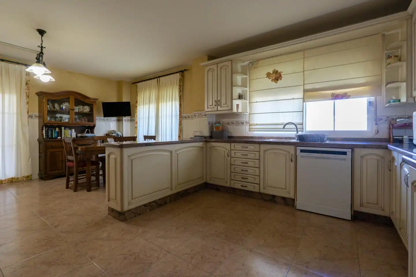 Cocina de Casa o chalet en venta en Cox con Aire acondicionado, Jardín privado y Parquet