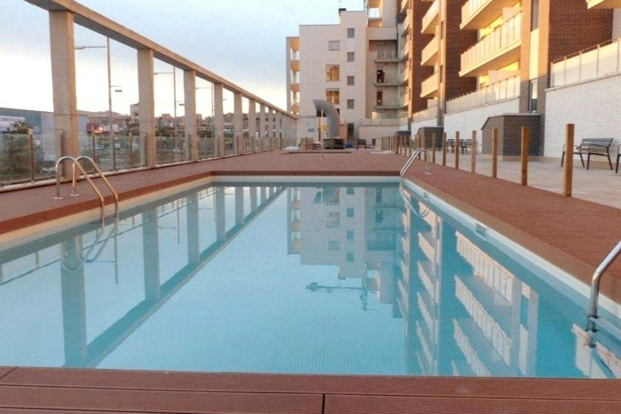 Swimming pool of Flat to rent in Badalona  with Air Conditioner, Heating and Furnished