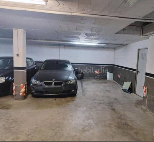 Garaje en Venta en Lluna en Centre - Estació