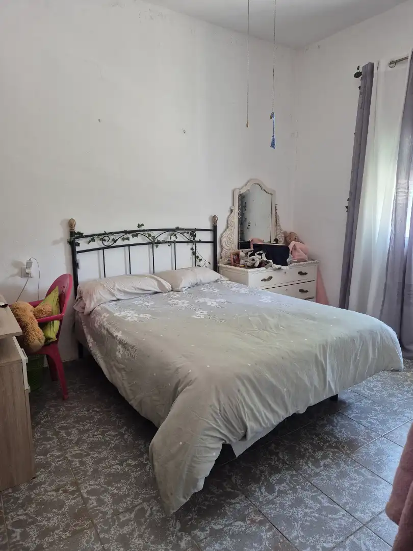 Schlafzimmer von Residential zum Verkauf in Utrera