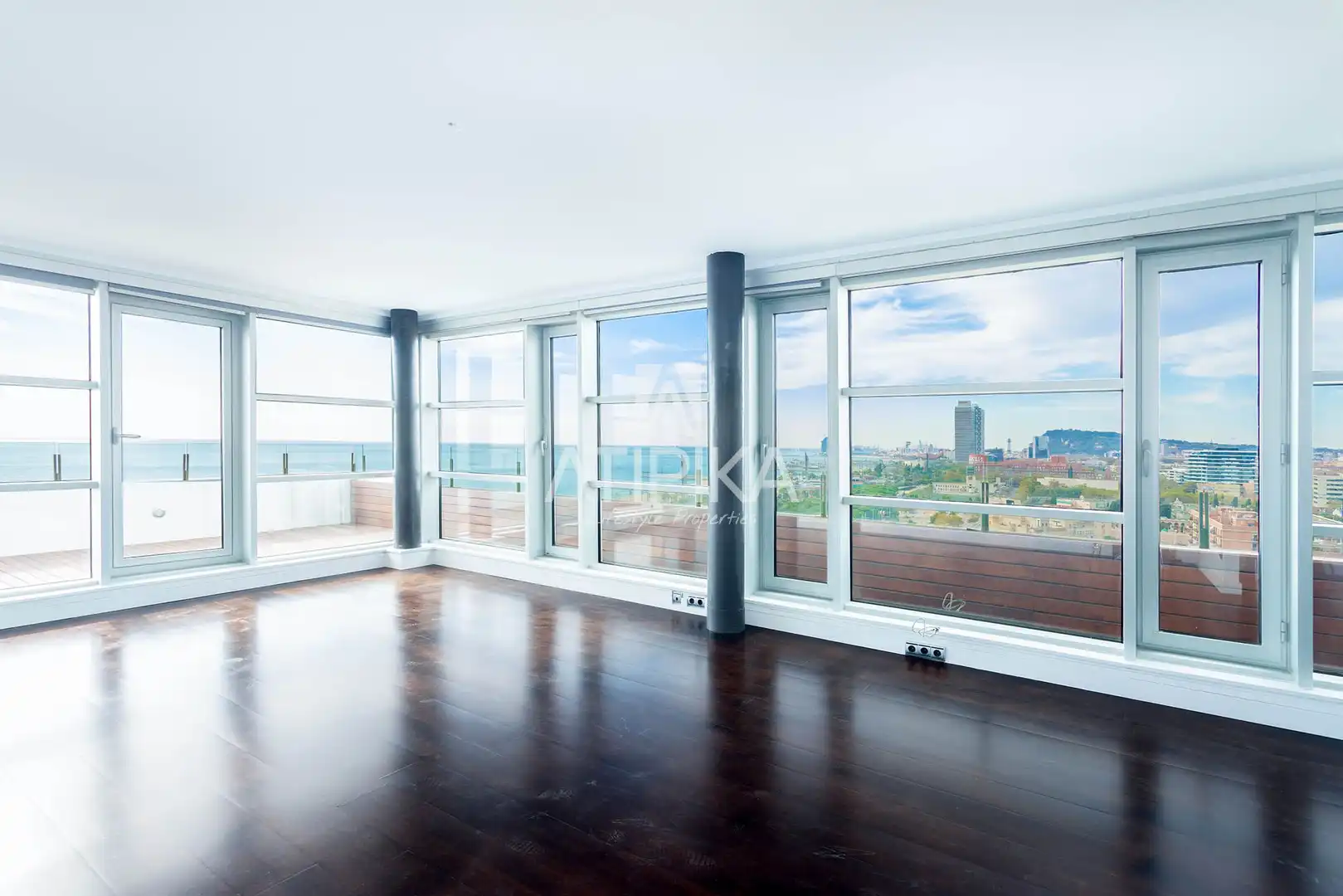 Vista exterior de Ático en venta en Barcelona con Aire acondicionado, Parquet y Terraza
