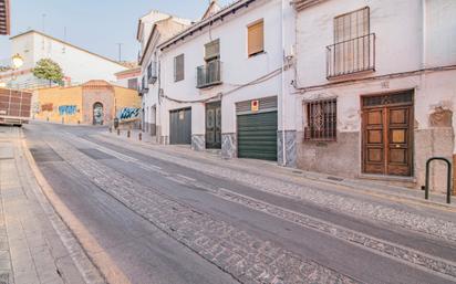 Exterior view of Flat for sale in  Granada Capital