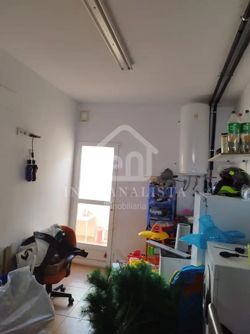 Habitación de Casa adosada en venta en Camporrobles con Calefacción, Terraza y Trastero