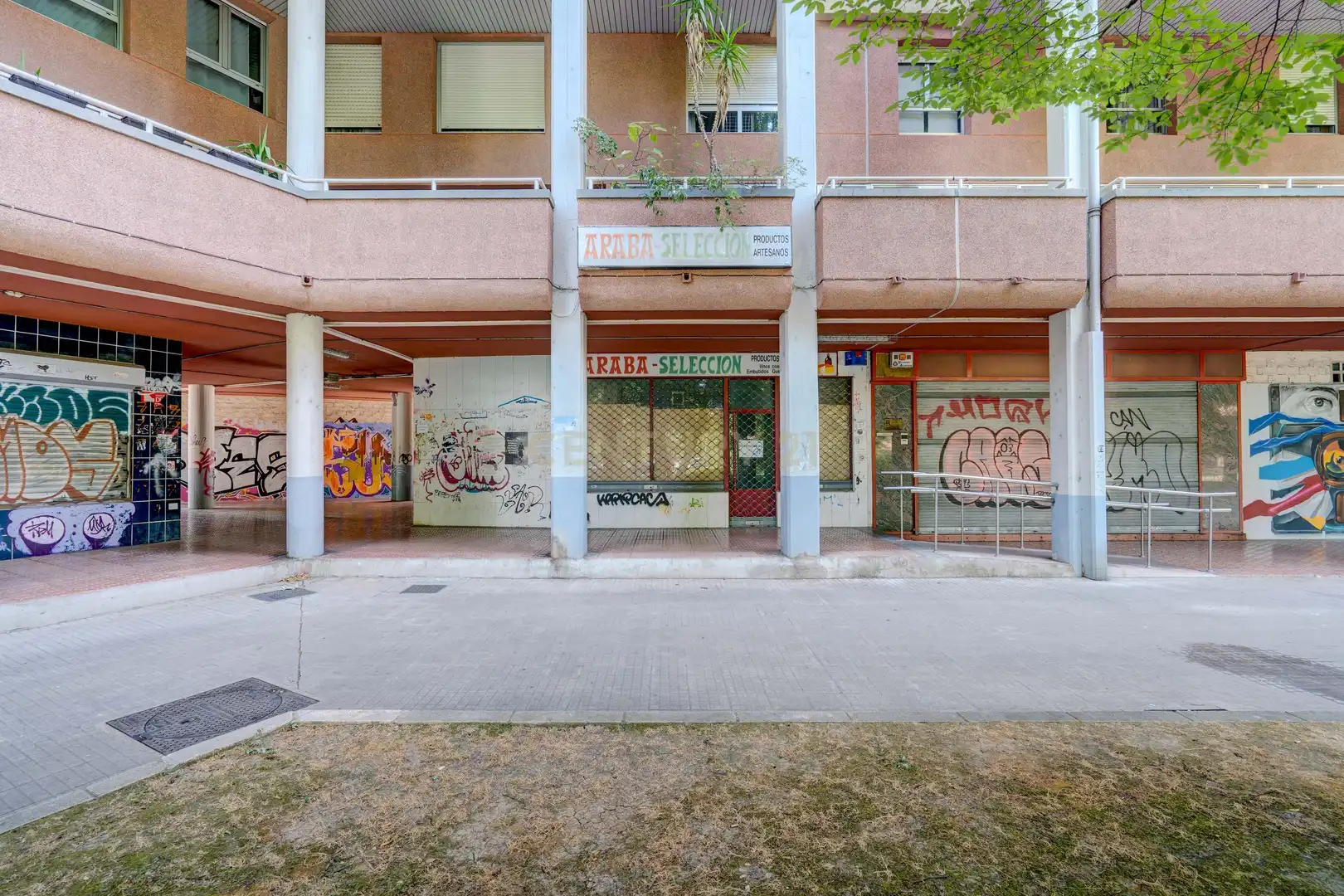 Vista exterior de Local en venta en Vitoria - Gasteiz