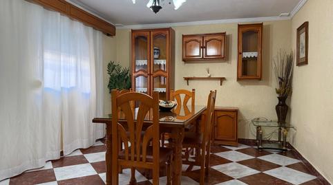Foto 3 de Casa adosada en venda a Caballero Bonald - San José Obrero - Guadalcacín, Cádiz