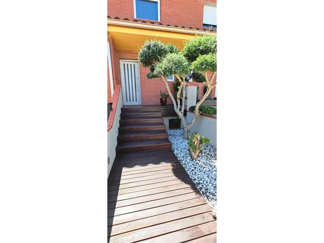 Terrassa de Casa o xalet en venda en Figueres amb Aire condicionat, Calefacció i Jardí privat