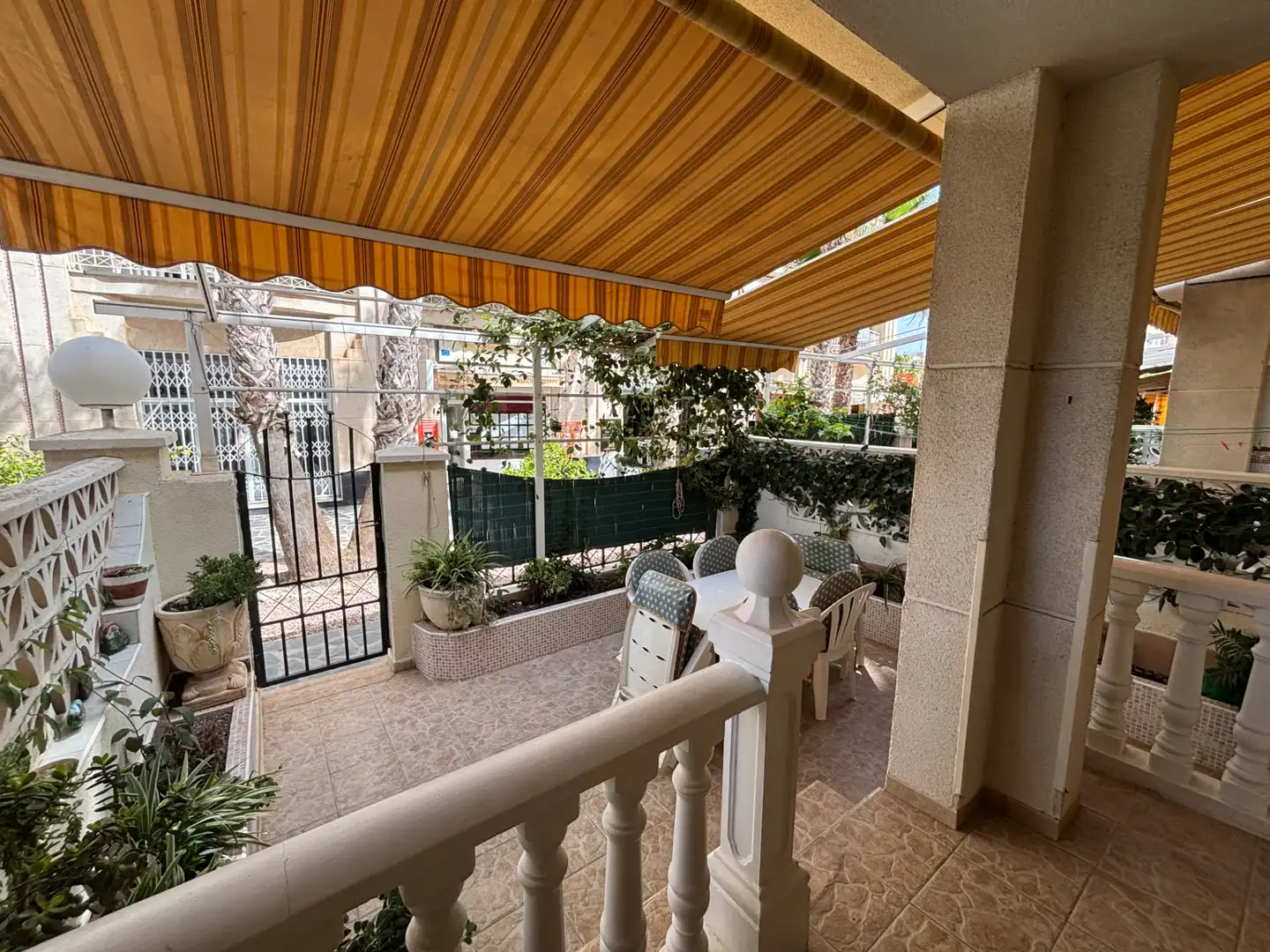 Terraced house for sale in Avinguda Salamanca 12, imagen 2