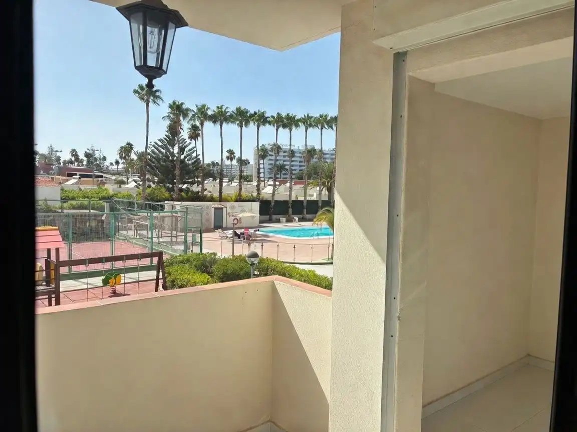 Balcony of Flat for sale in San Bartolomé de Tirajana  with Furnished, Oven and Washing machine