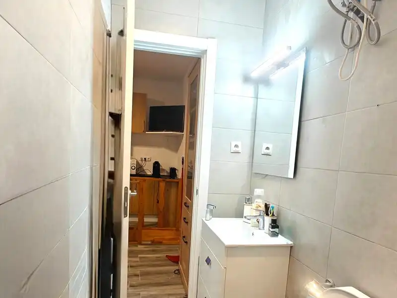 Baño de Piso en venta en Madrid con Aire acondicionado, Calefacción y Amueblado