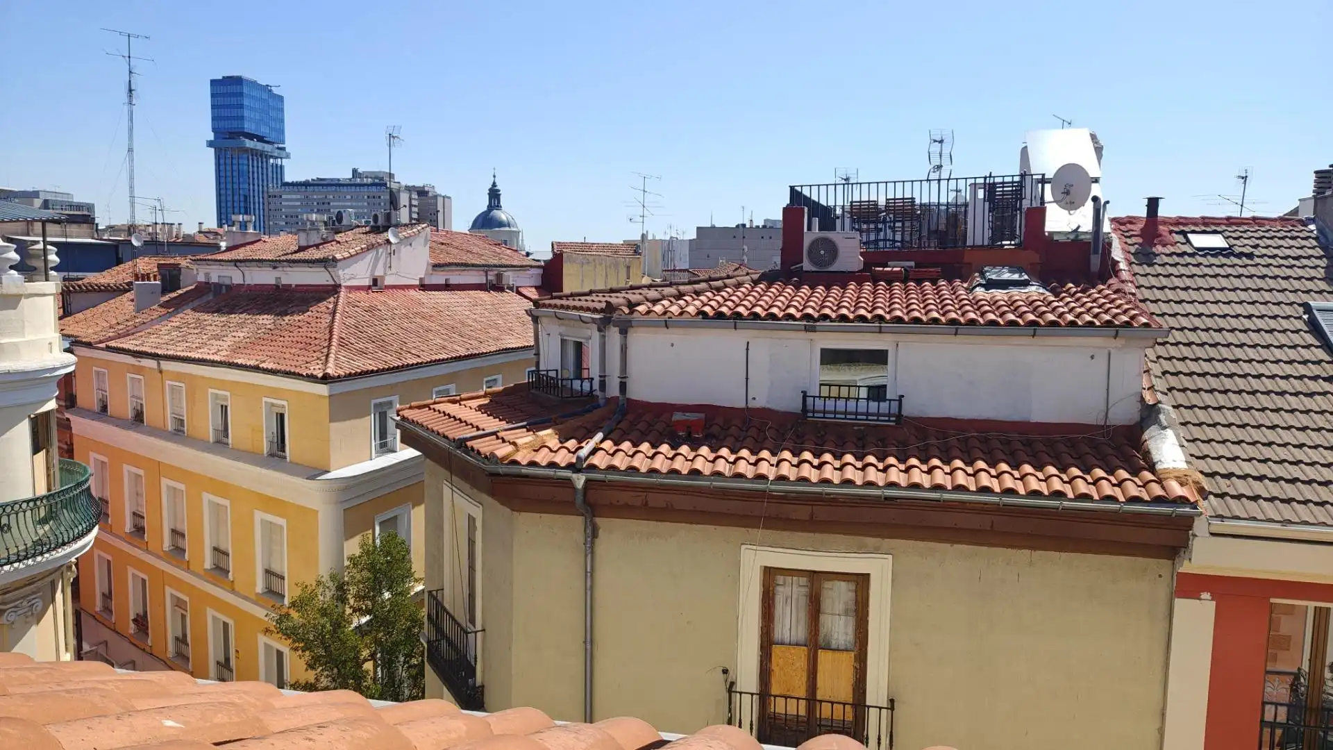 Exterior view of Study for rent in Madrid  with Heating