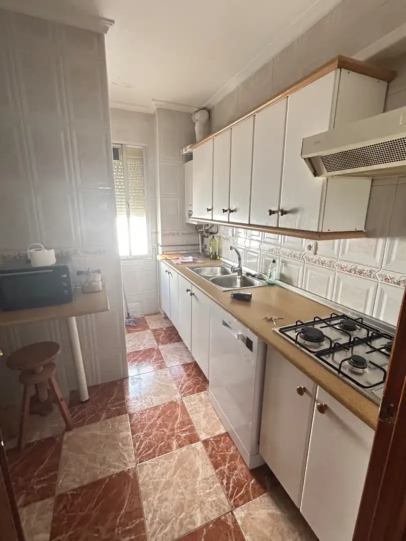 Cocina de Piso de alquiler en Badajoz con Calefacción y Amueblado