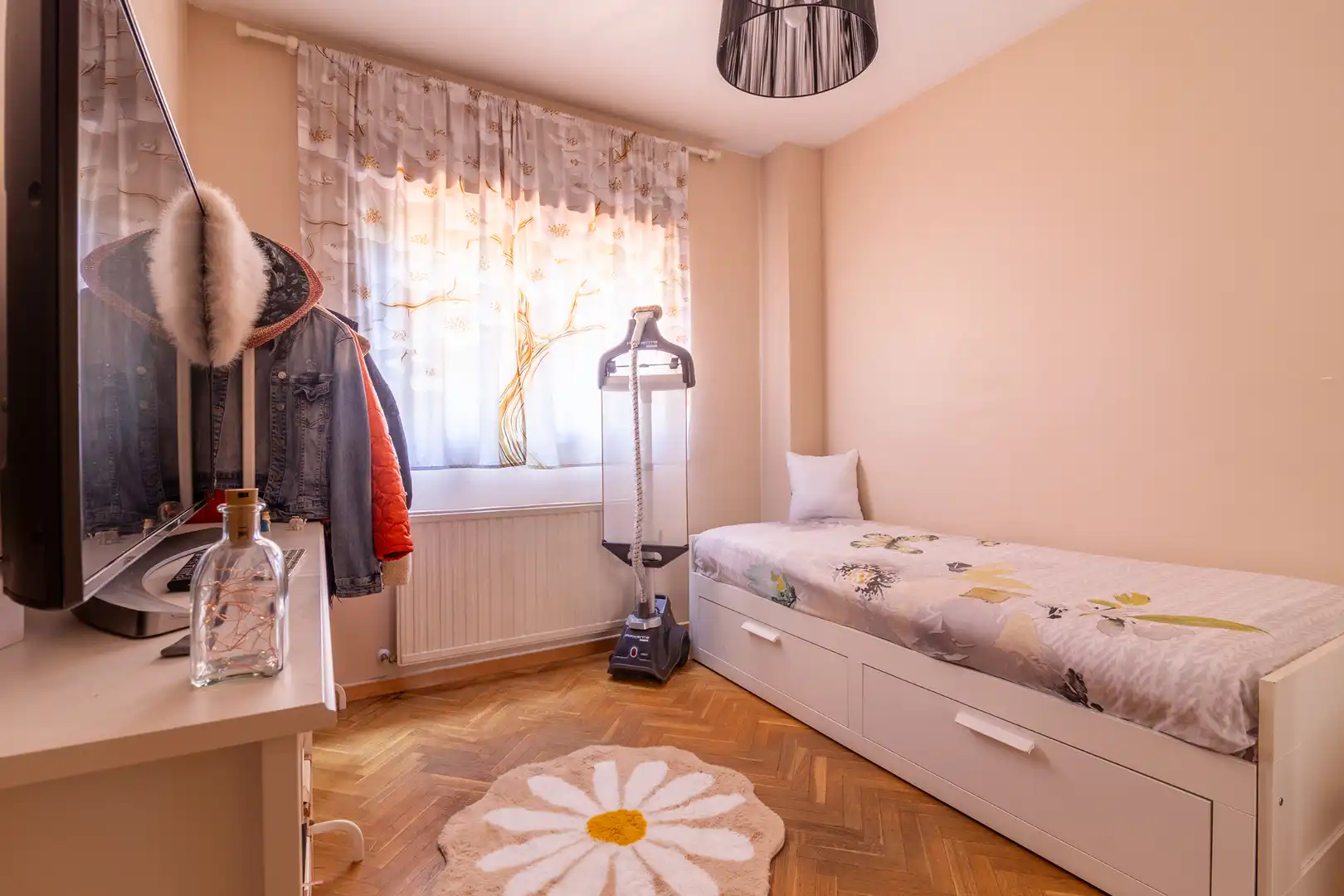 Bedroom of Ground floor for sale in Alcorcón  with Heating, Private garden and Parquet flooring