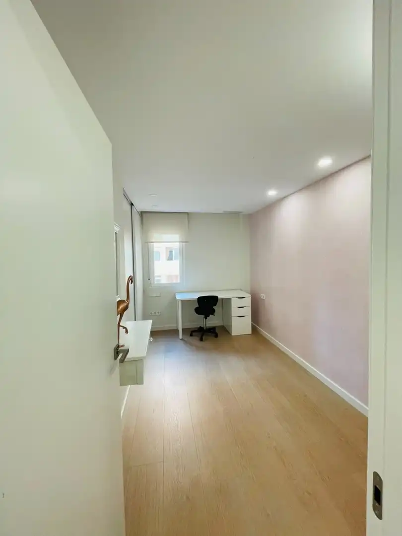 Piso de alquiler en Alicante / Alacant con Aire acondicionado, Calefacción y Parquet
